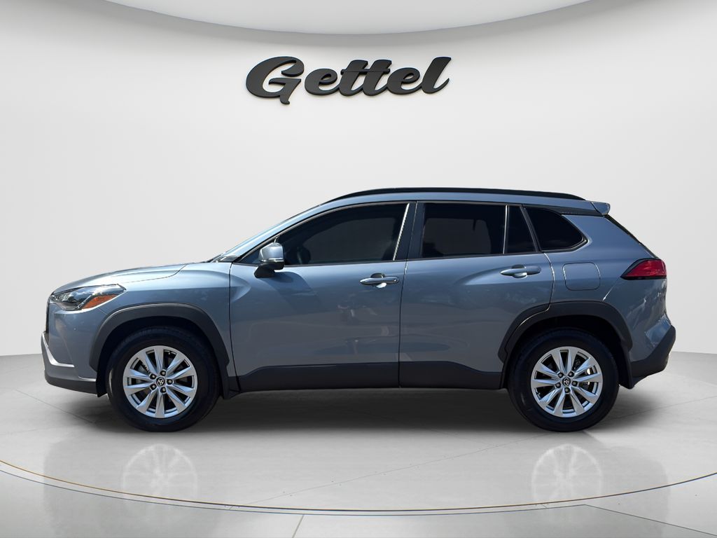 Certified Used 2024  Toyota LE image 7