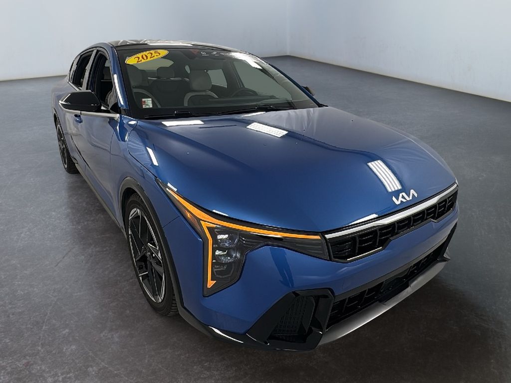 2025 Kia K4 GT-Line FWD