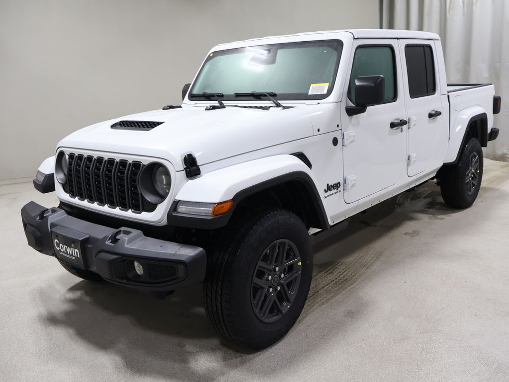 View vehicle photo 3