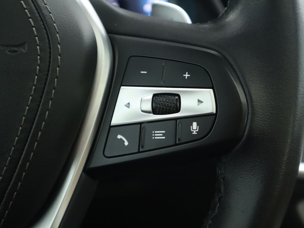 Thumbnail: 2022 BMW X5 - 12