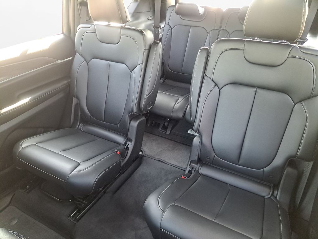 2025 Jeep Grand Cherokee L  Limited In Austin, Texas
