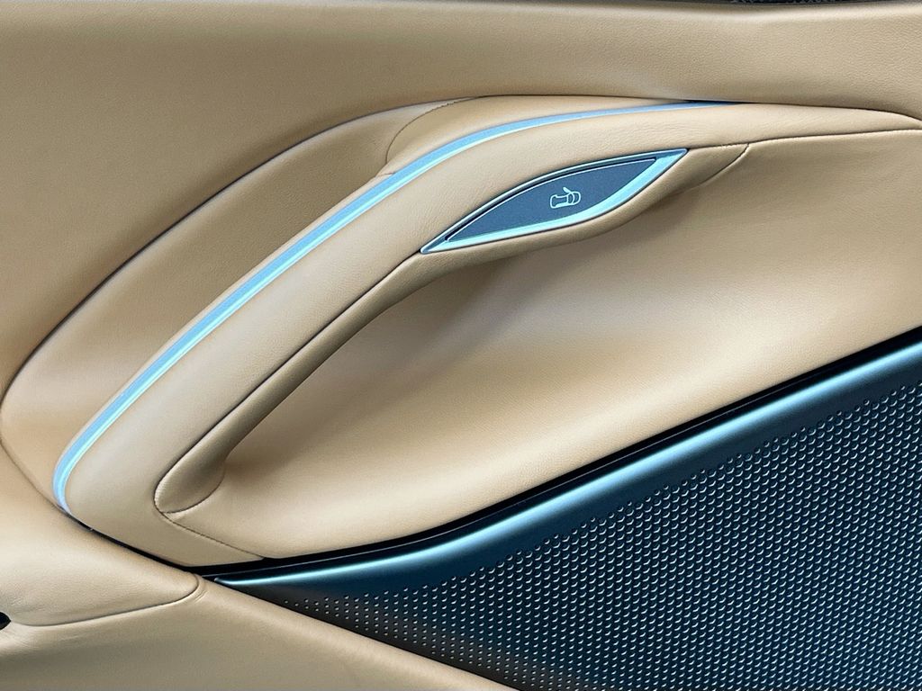 Thumbnail: 2025 Ferrari  - 21