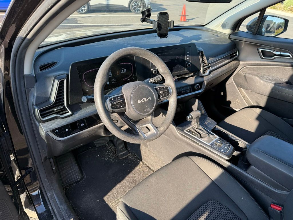 Thumbnail: 2023 Kia Sportage - 7