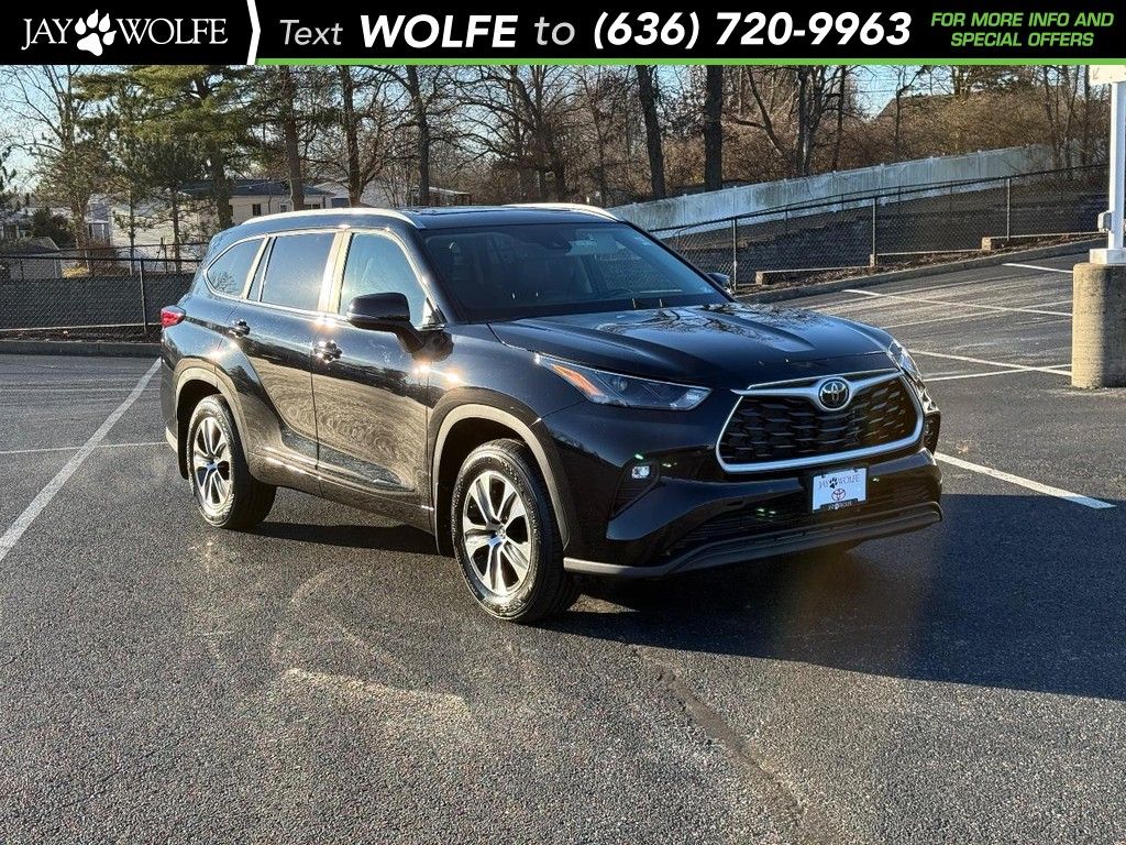 2023 Toyota Highlander XLE AWD