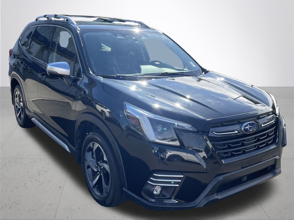 Used 2022 Subaru Forester Touring with VIN JF2SKARC1NH488164 for sale in Gladstone, OR