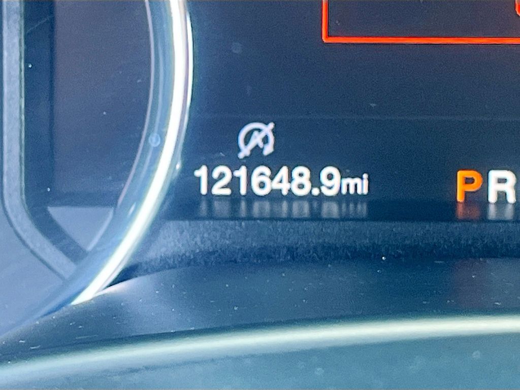 Used 2019 Gray Ford XLT image 12