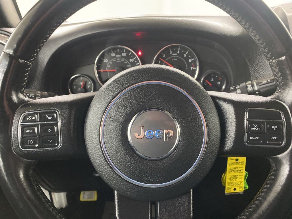 2016 Jeep Wrangler Unlimited Rubicon photo