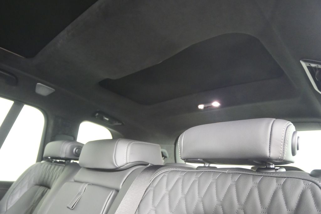 Thumbnail: 2027 BMW X7 - 17