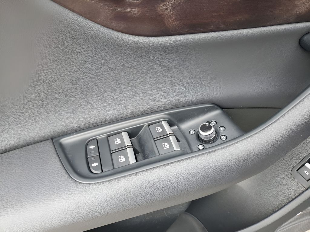 Used Car 2020 Audi Q7  55 Prestige For Sale Under $30,000 In Austin, Texas