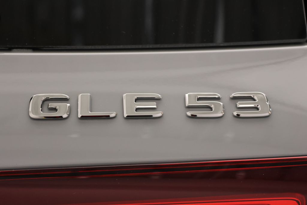 Thumbnail: 2026 Mercedes-Benz GLE - 10