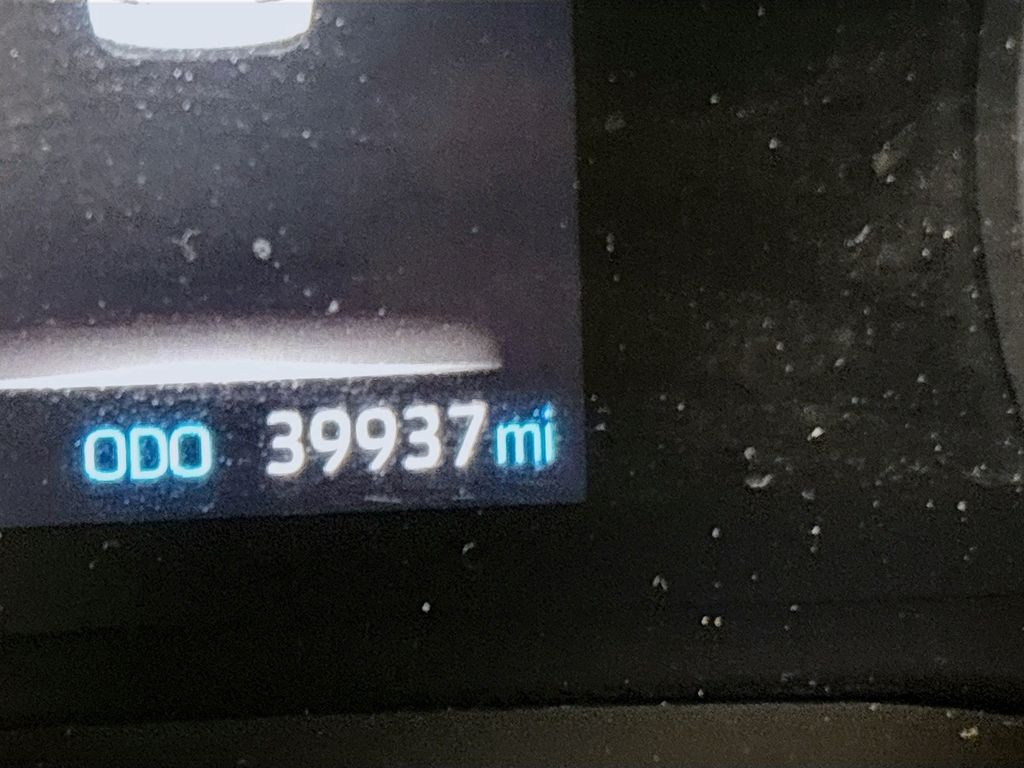 2023 Toyota Sienna Woodland Edition