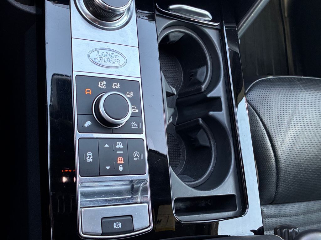 Used Car 2020 Land Rover Discovery  Hse For Sale Under $20,000 In Austin, Texas