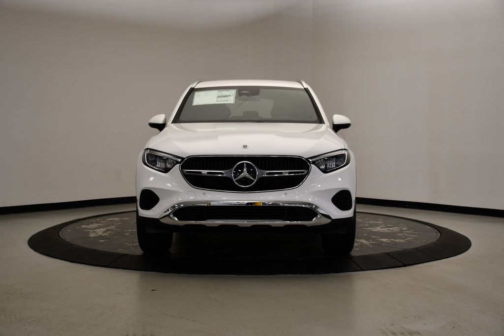2025 Mercedes-Benz GLC 300 8