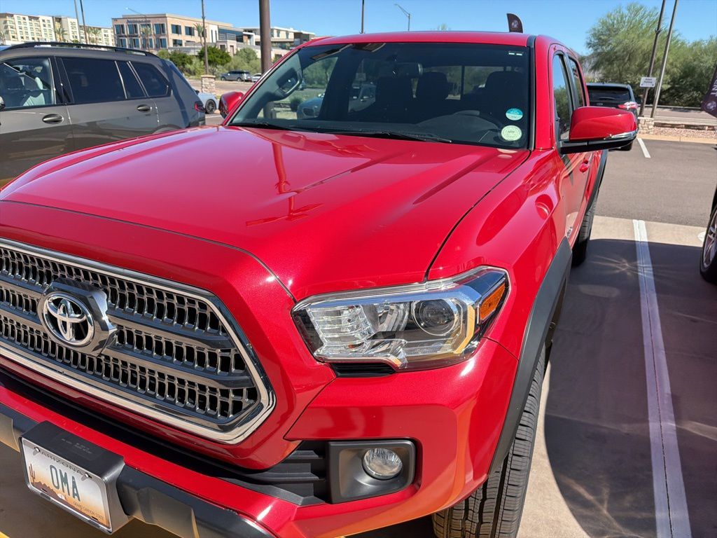 Thumbnail: 2017 Toyota Tacoma - 3
