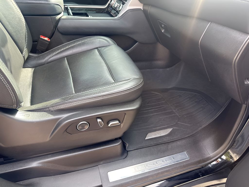 Used Car 2021 Gmc Yukon  Denali For Sale Under $50,000 In Austin, Texas