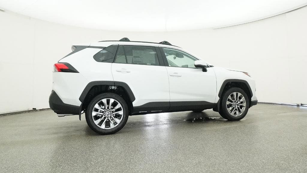Thumbnail: 2025 Toyota RAV4 - 24