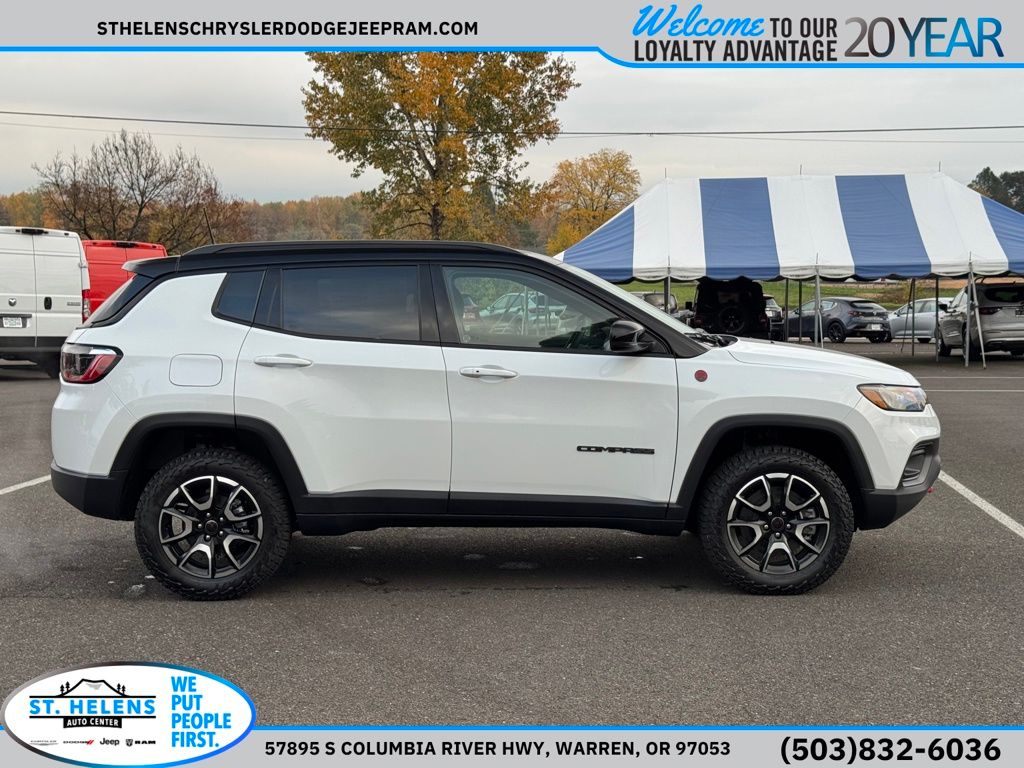 2026 Jeep Compass Trailhawk - Photo 10