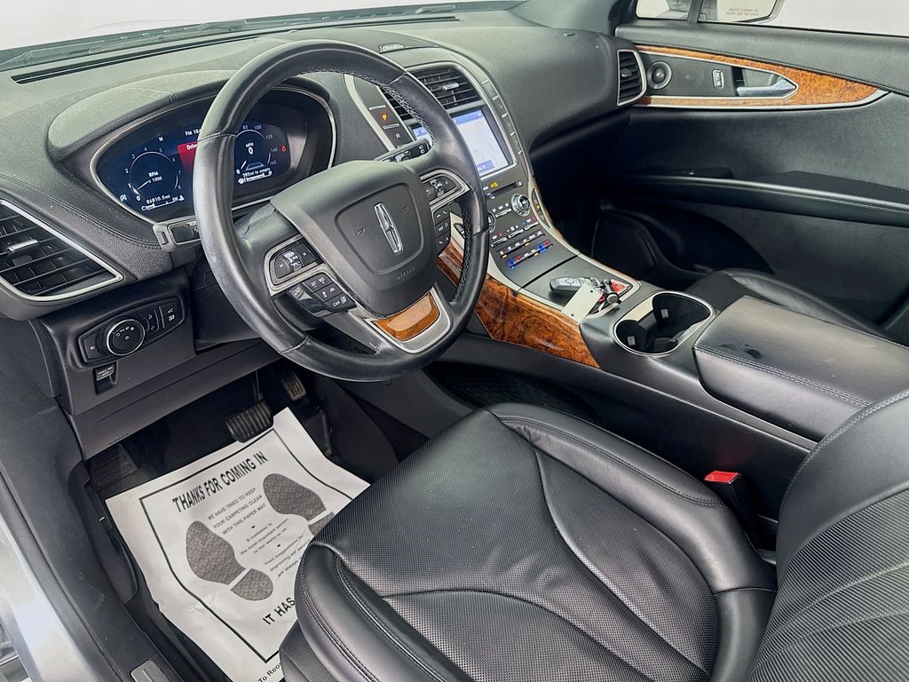 Used Car 2020 Lincoln Nautilus  Reserve For Sale Under $25,000 In Austin, Texas