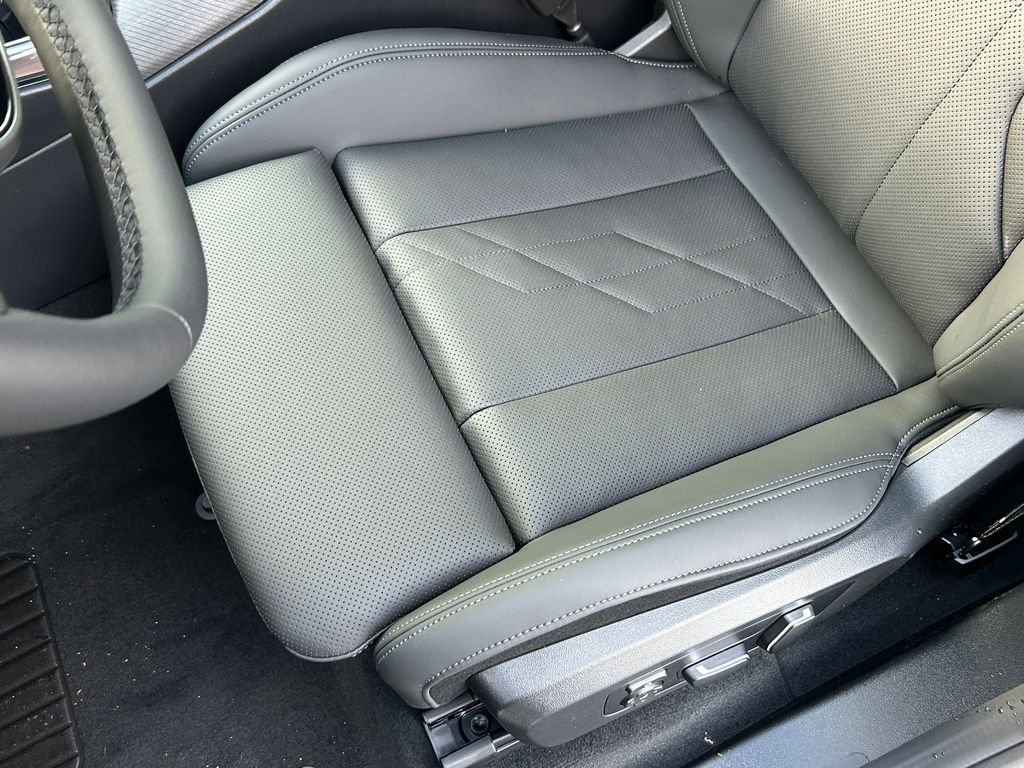 Thumbnail: 2026 BMW X3 - 15