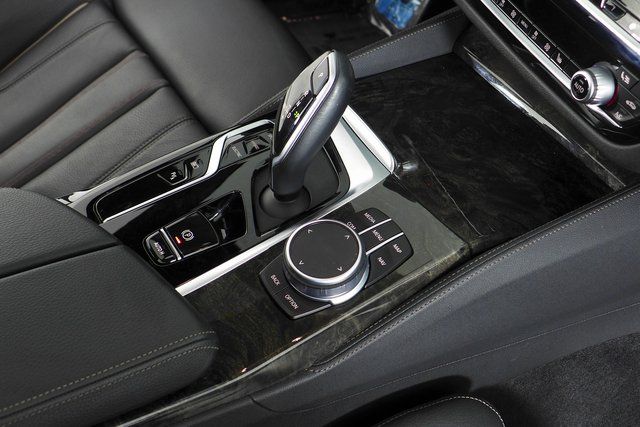 2022 BMW 5 Series 530e iPerformance 15