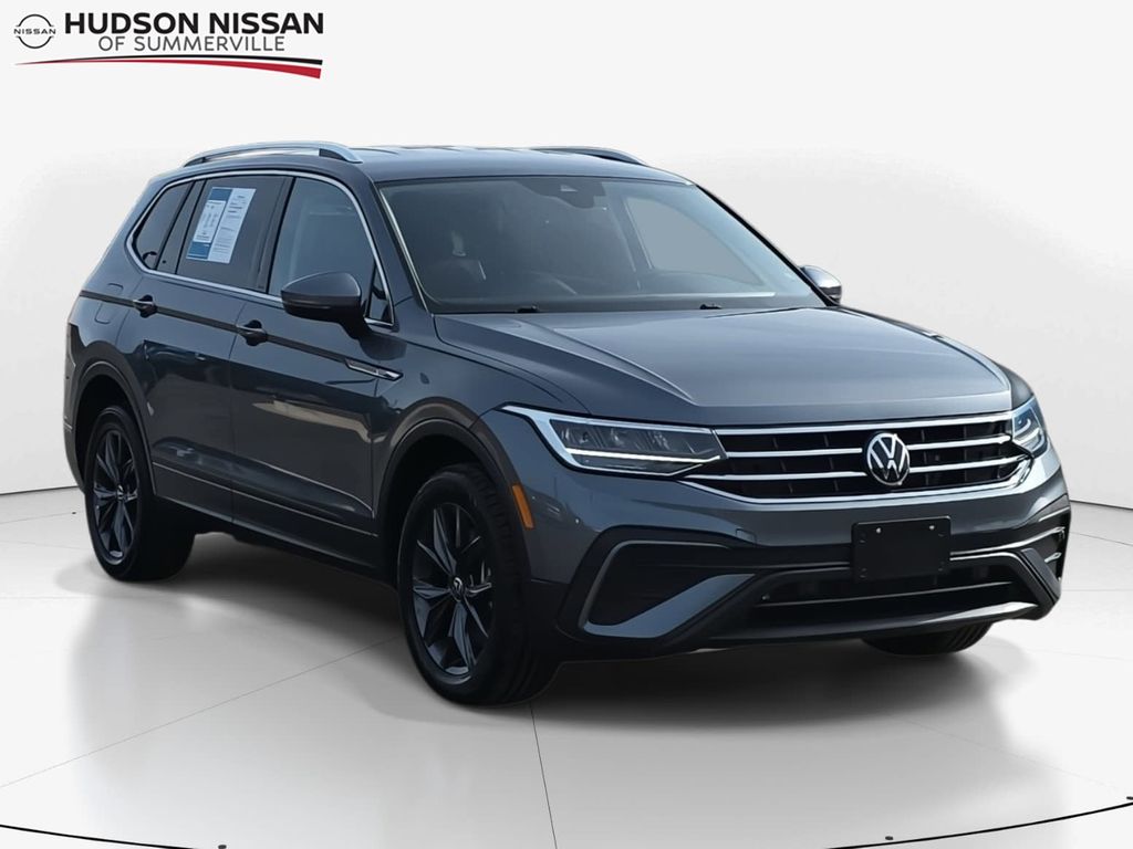 2023 Volkswagen Tiguan SE FWD