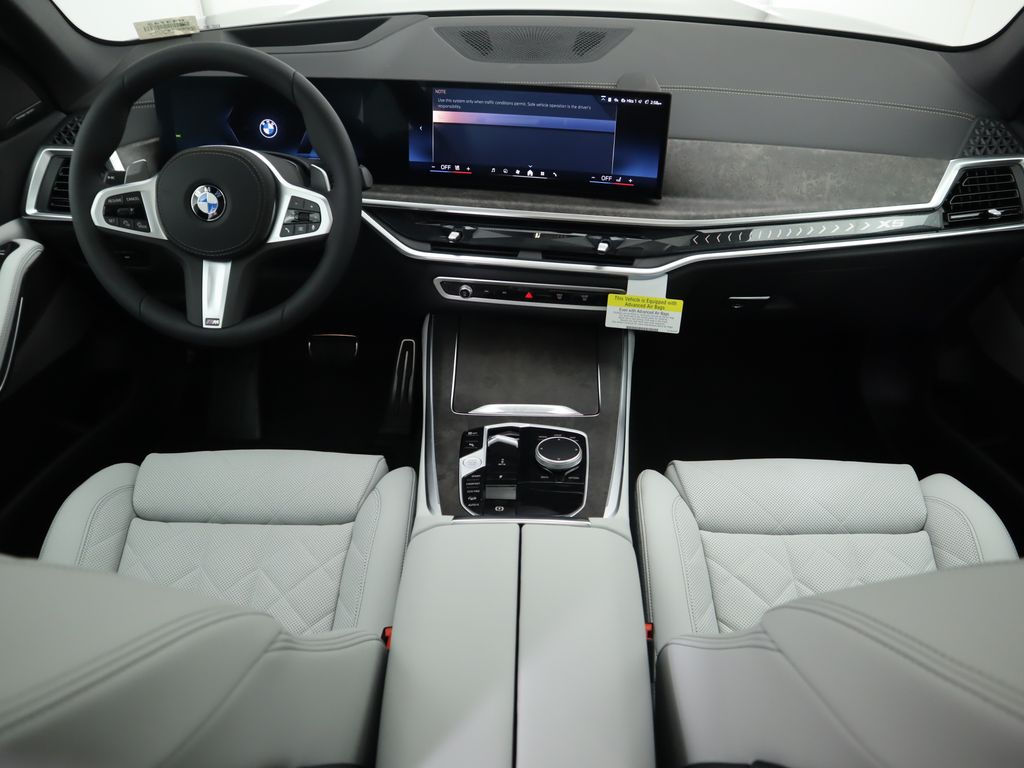 Thumbnail: 2026 BMW X5 - 13