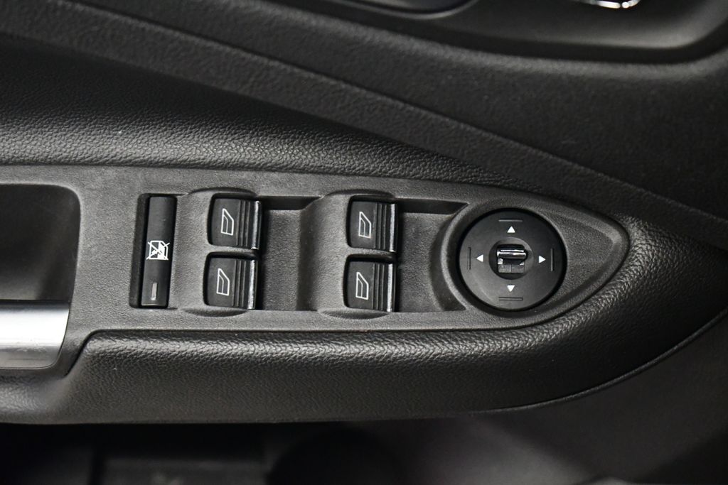 Thumbnail: 2013 Ford C-Max - 16