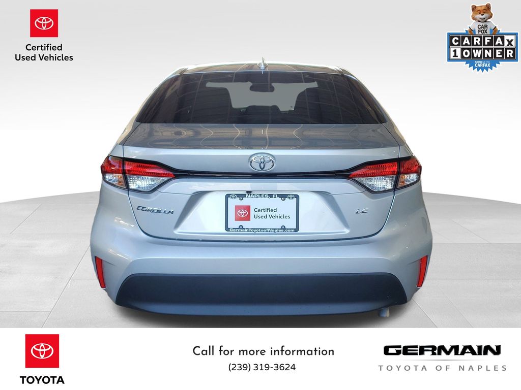 2025 Toyota Corolla LE photo 5