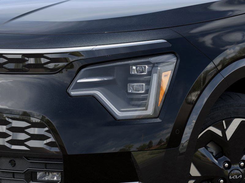 New 2025 Aurora Black Pearl Kia WAVE image 10