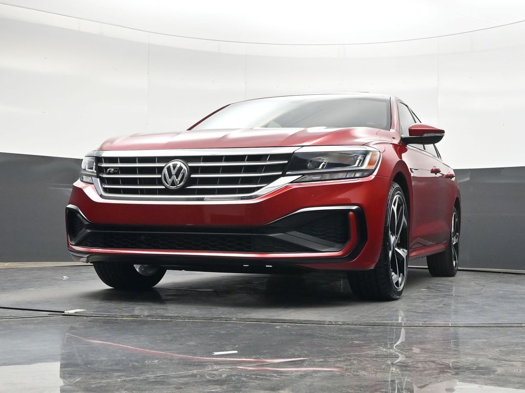 Used 2021  Volkswagen 2.0T R-Line image 34