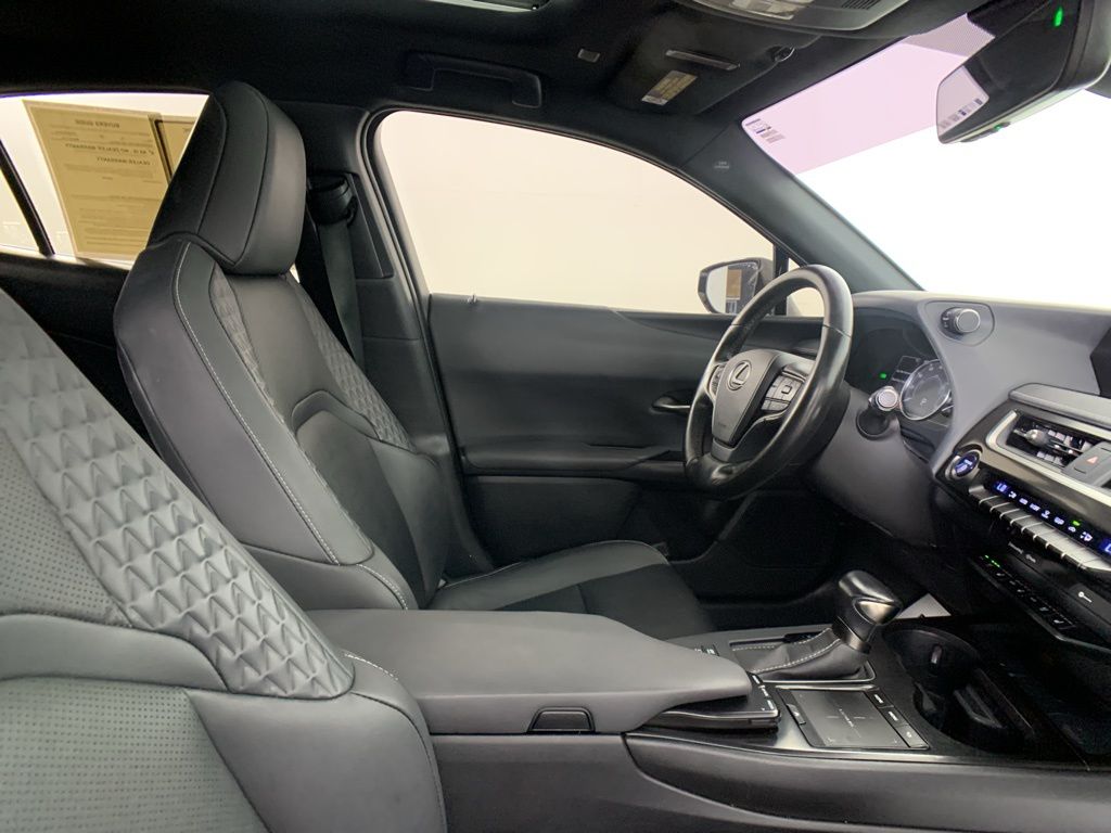 2021 Lexus UX 250h Base 36