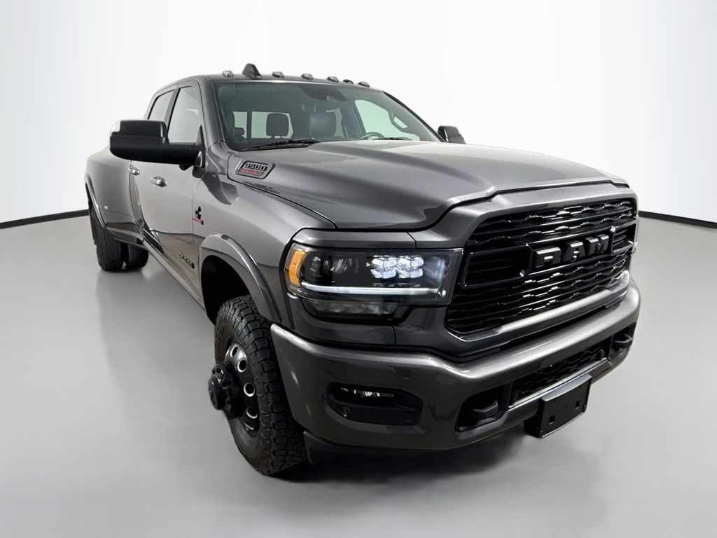 2022 RAM 3500 Limited Crew Cab LB DRW 4WD