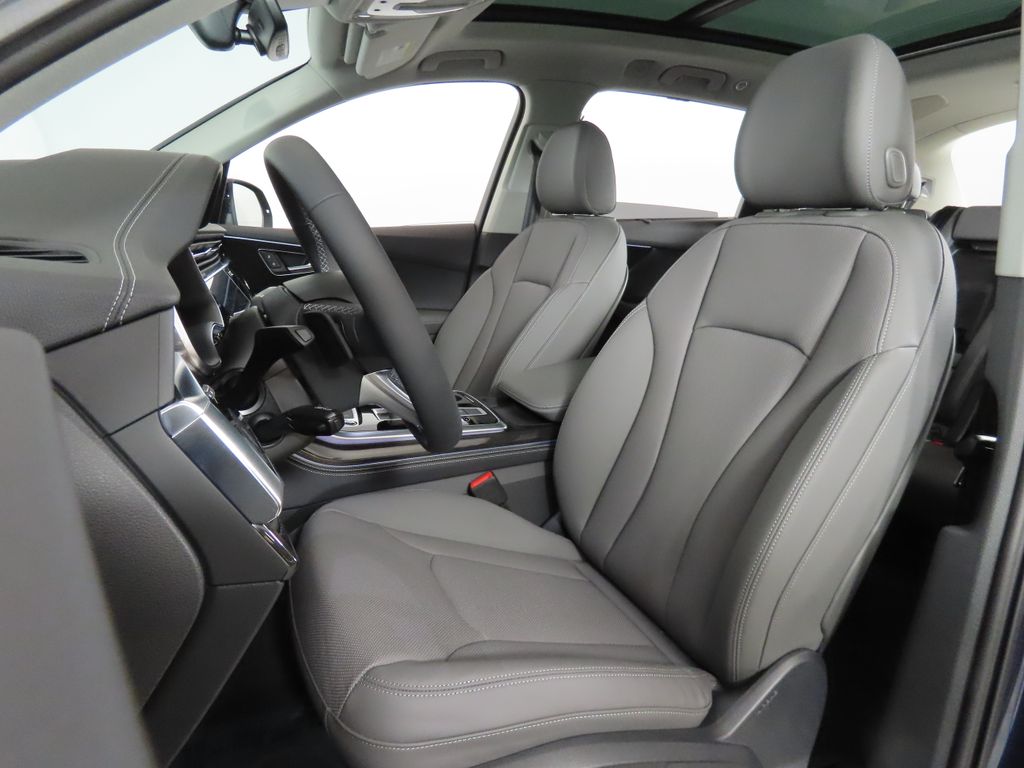 Thumbnail: 2026 Audi Q7 - 31