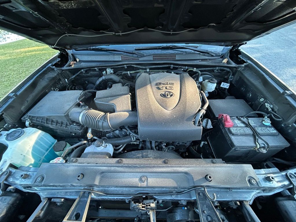 Thumbnail: 2022 Toyota Tacoma - 11