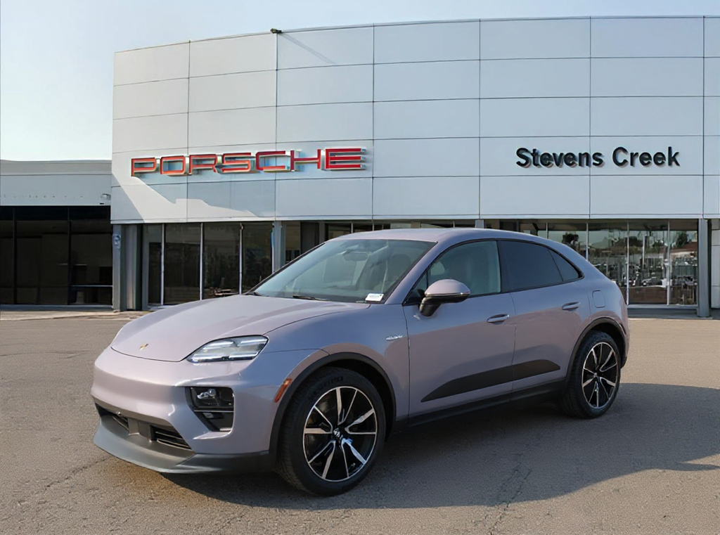 Thumbnail: 2026 Porsche Macan - 1