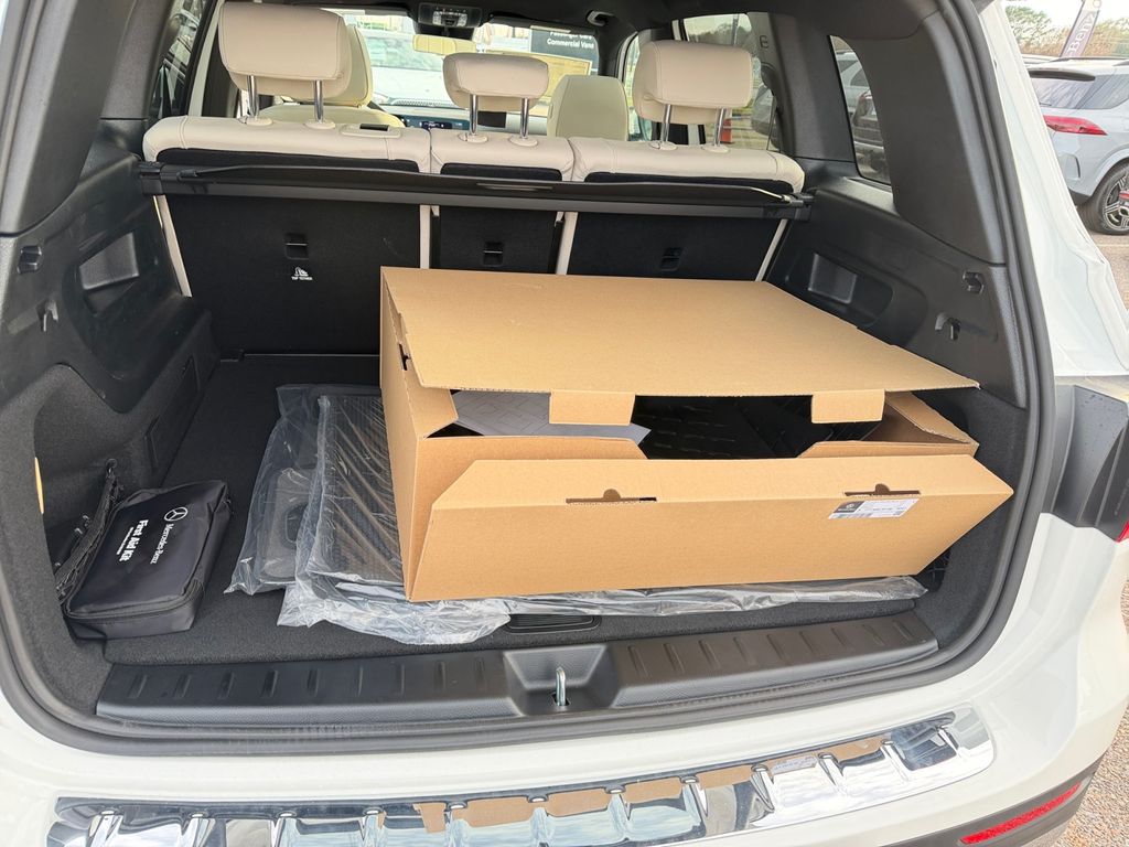new 2026 Mercedes-Benz GLB car