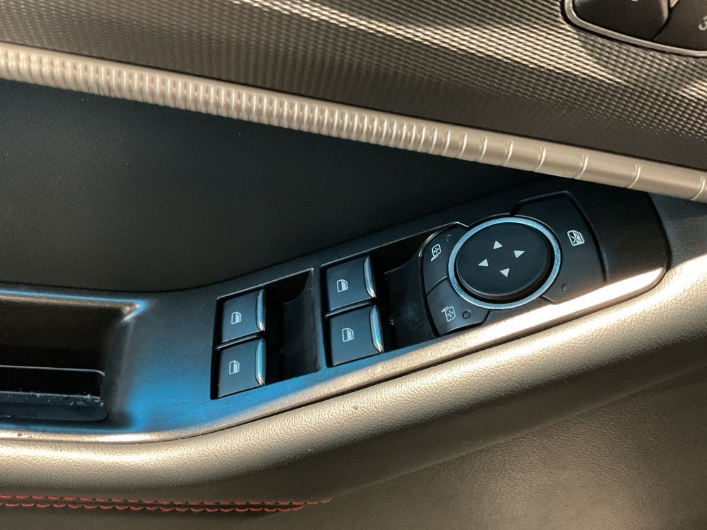 New 2026 White Ford ST-Line image 9