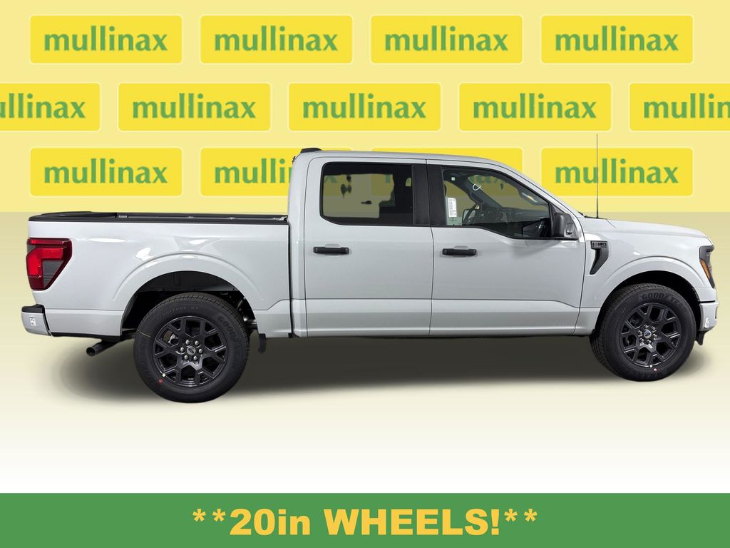 View vehicle photo 4