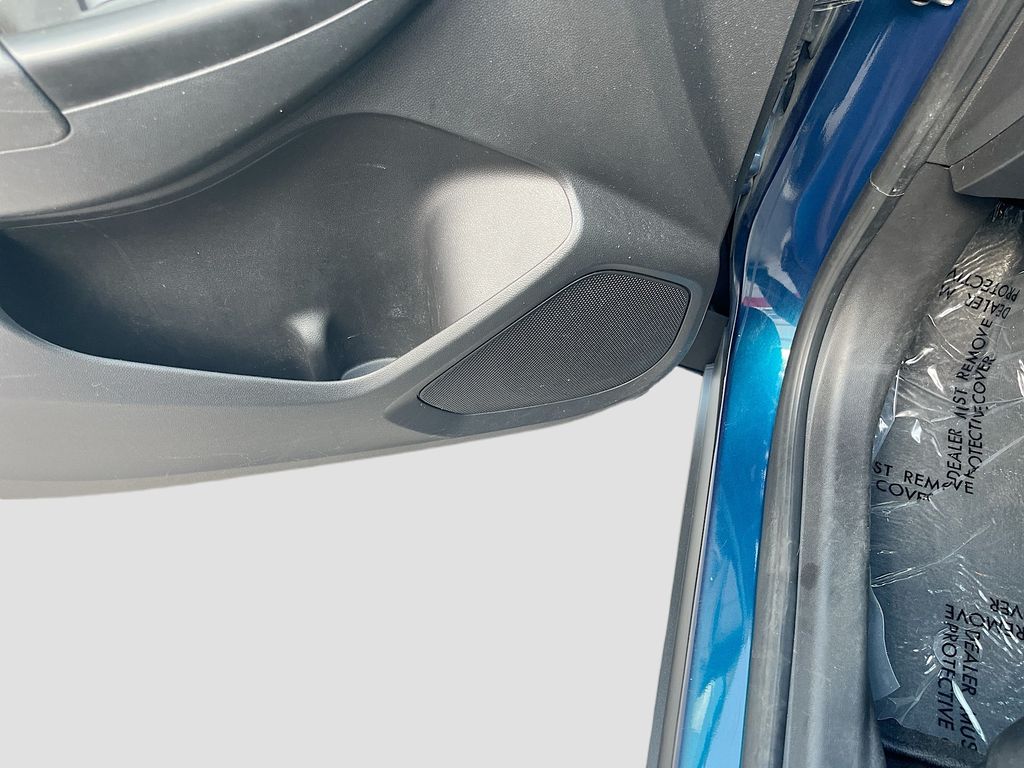 Used 2021 Blue Chevrolet LT image 18