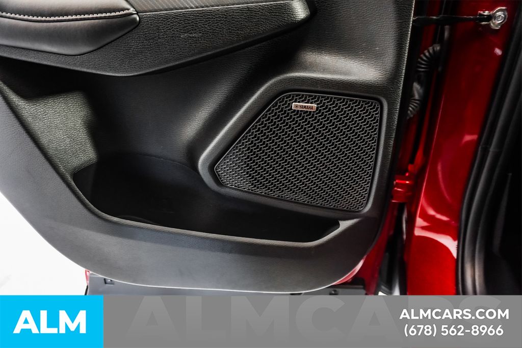 Used 2025 Red Mitsubishi SE image 54