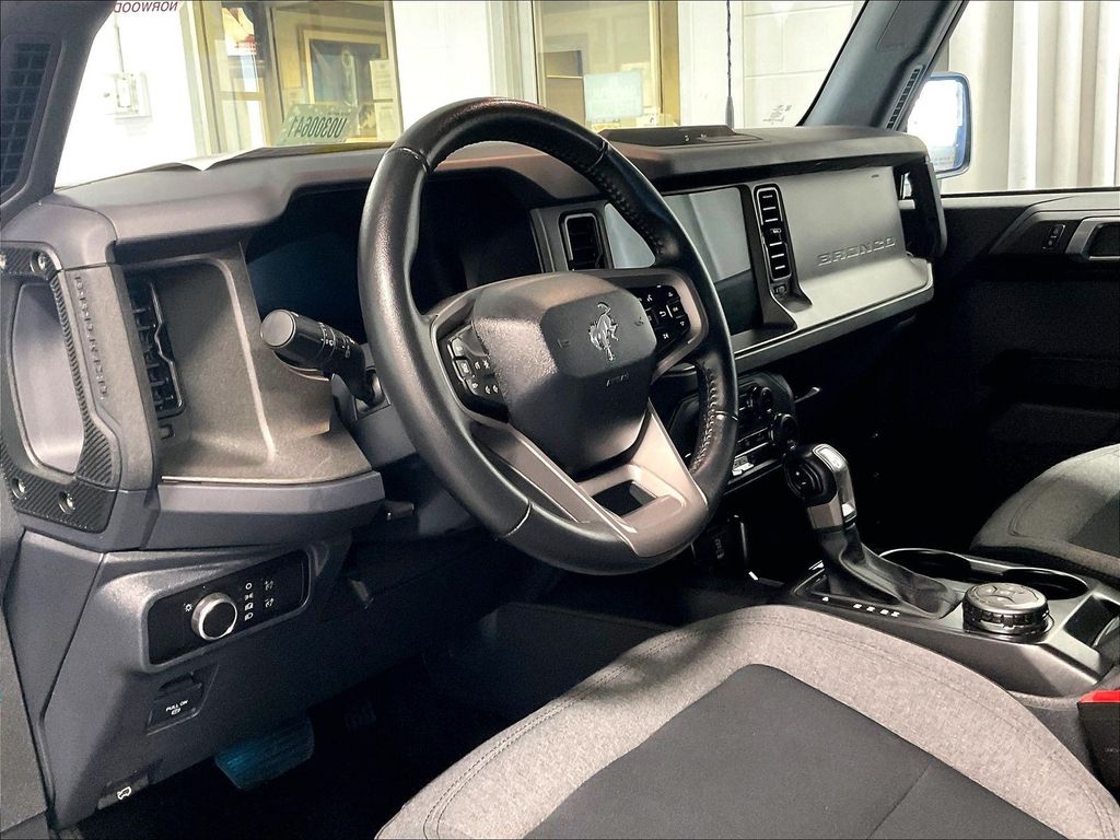2025 Ford Bronco — photo 8