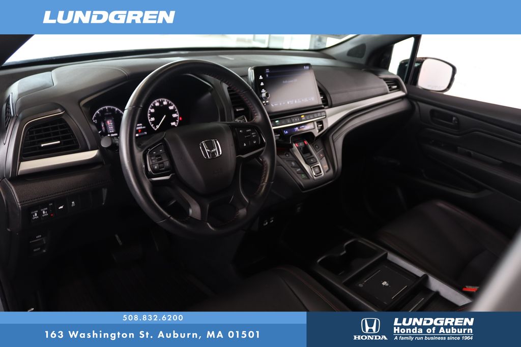 Used 2025 Honda Odyssey Van
