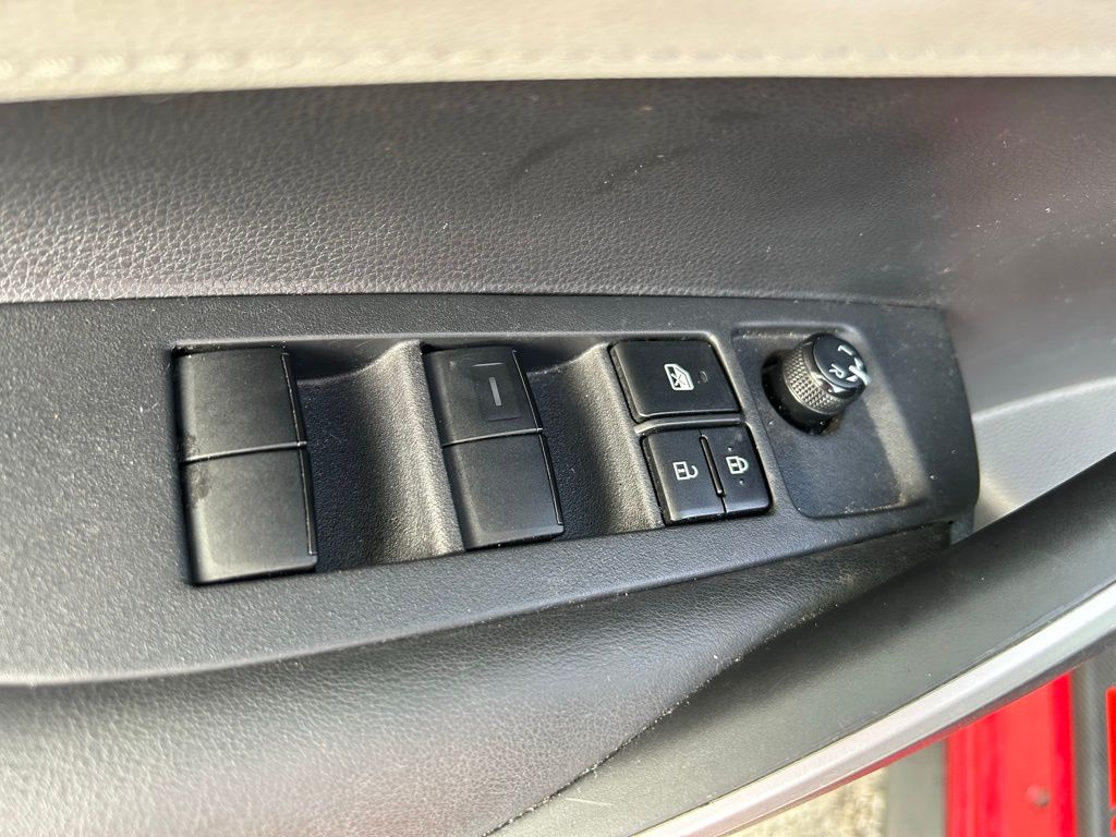 2020 Toyota Corolla SE 16