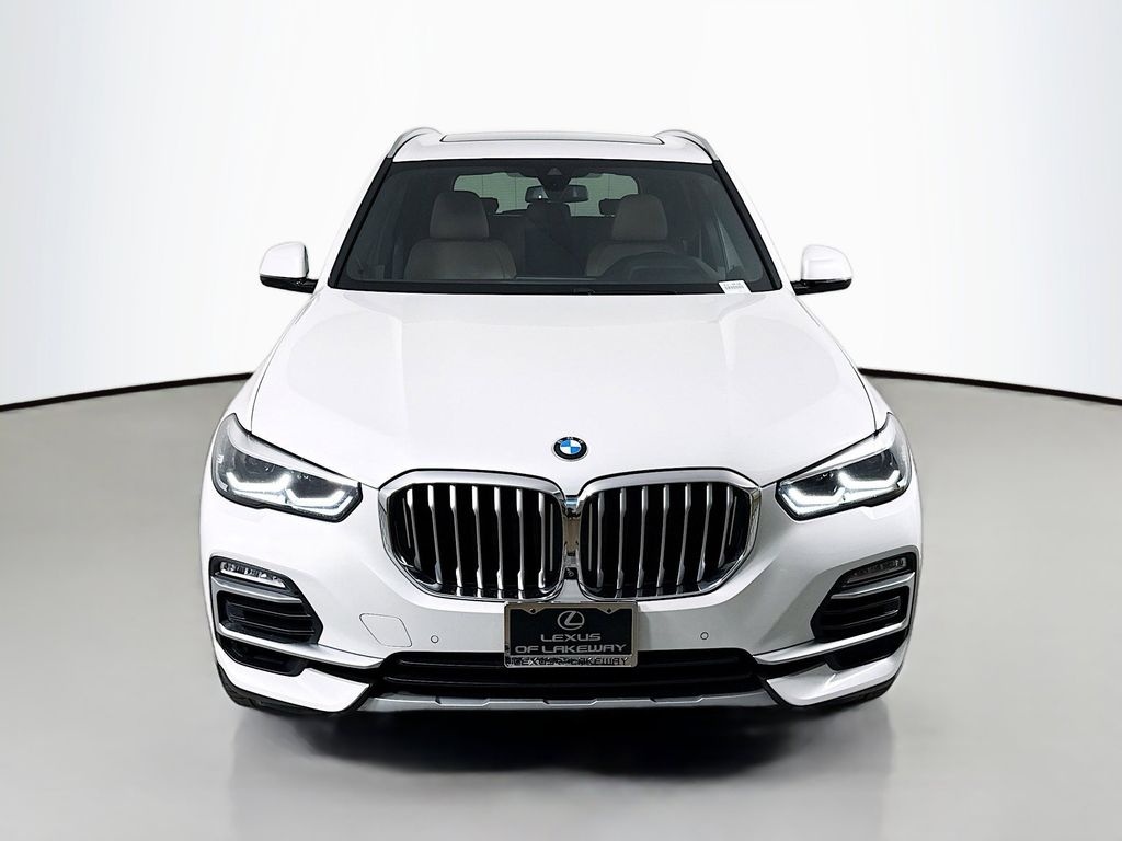 Thumbnail: 2021 BMW X5 - 2