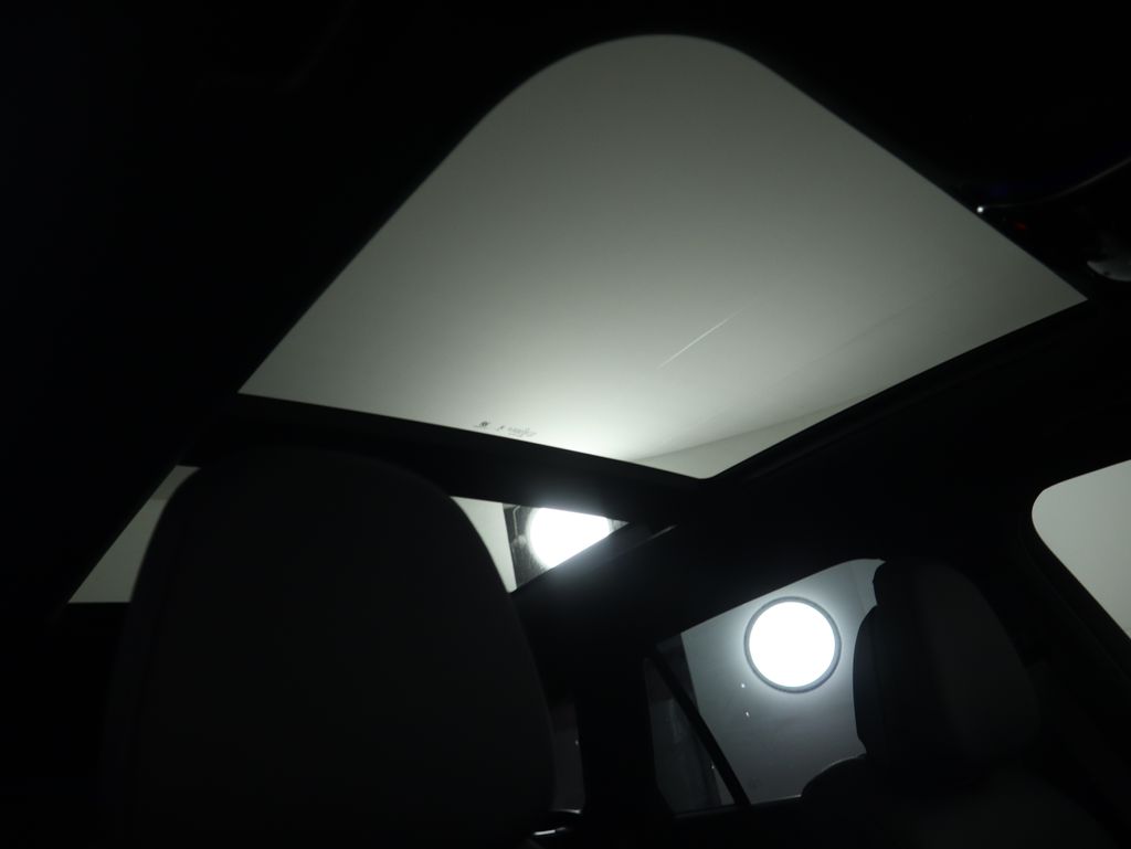 Thumbnail: 2026 Mercedes-Benz GLC - 19