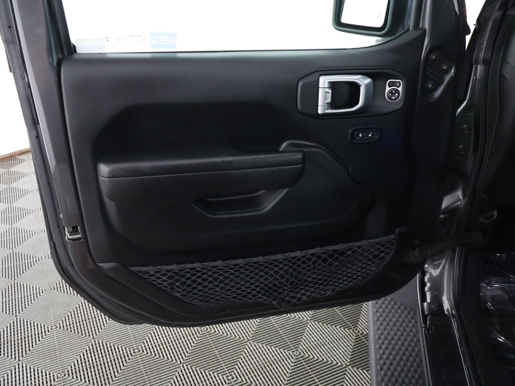 Used 2023 Gray Jeep Altitude image 20