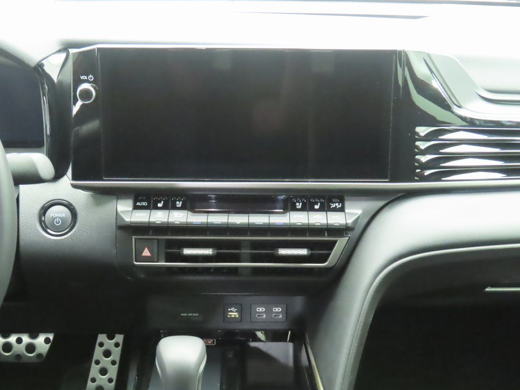 Thumbnail: 2025 Toyota Camry - 14