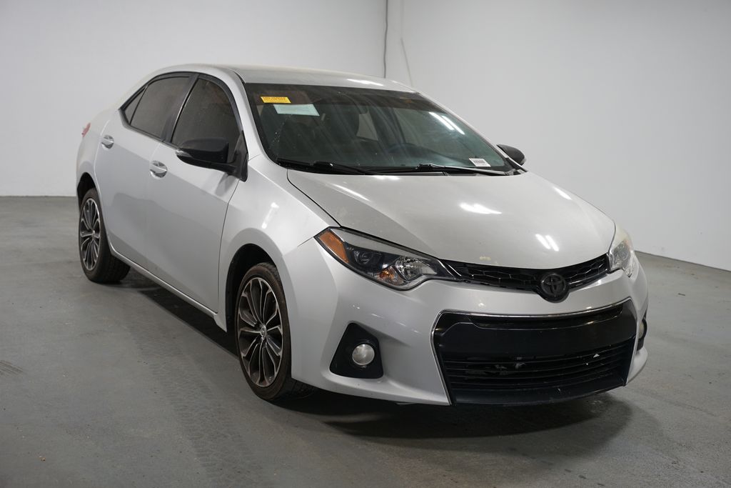 Thumbnail: 2014 Toyota Corolla - 3