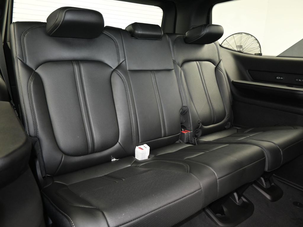 New 2026 High Gloss Black Jeep Limited image 40