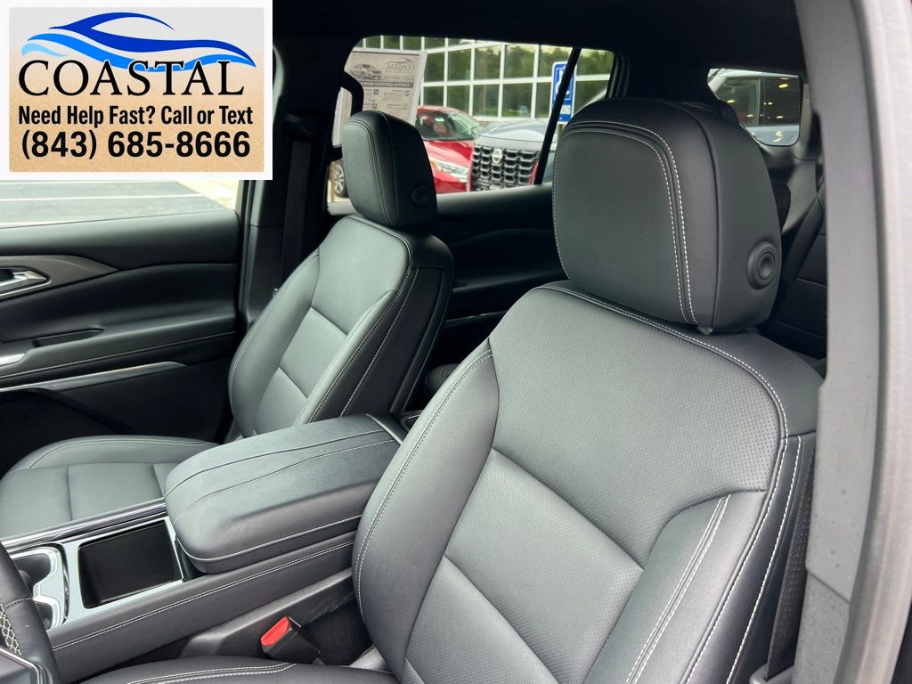 2025 Chevrolet Traverse LT Black at Bob Mills Chevrolet